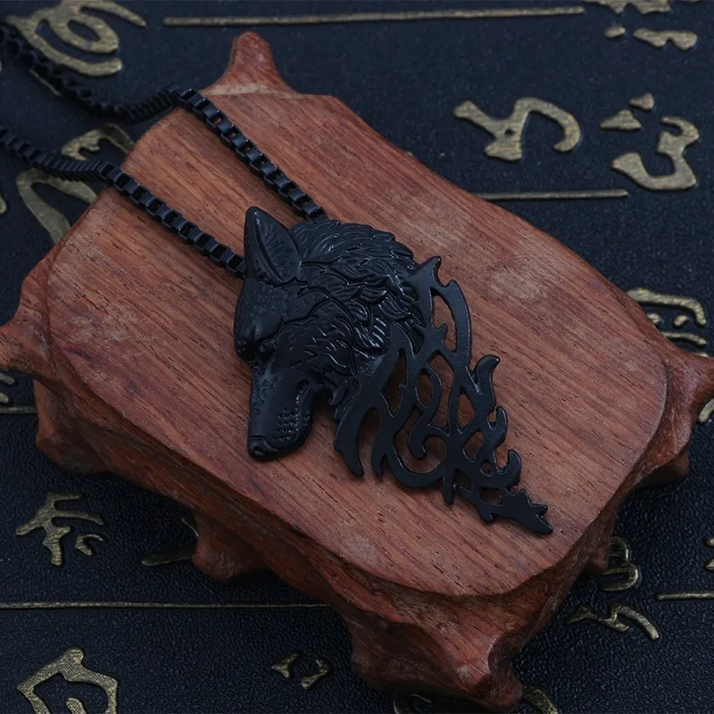 Punk Vintage Wolf Pendant Necklace Women Men Gold Silver Black Metal Wolf Head Necklaces Pendants Animal Jewelry Drop Shipping Punk Vintage Wolf Pendant Necklace Women Men Gold Silver Black Metal Wolf Head Necklaces Pendants Animal Jewelry Drop Shipping