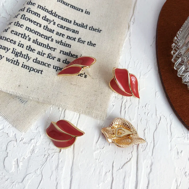 

Korean Retro Geometric Red Earrings Female Anti-allergic Earrings Drop Glaze Petals Earrings No Hole Earrings Fashion Jewelry