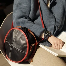 Кожа круглый Для женщин маленькая сумка натуральная кожа Crossbody сумки для женская сумка через плечо милые дамы строка круговой леди сумка