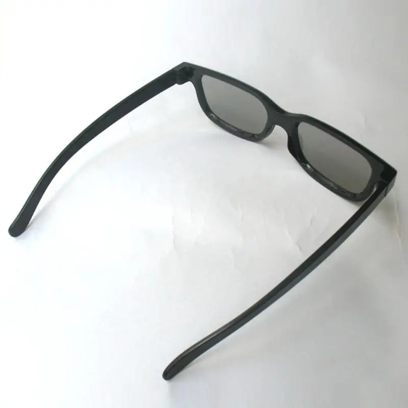 1Pair Polarized 3D Glasses Black Frame For Dimensional Anaglyph Movie Game DVD LCD Video Game Theatre Circular 1Pair Polarized 3D Glasses Black Frame For Dimensional Anaglyph Movie Game DVD LCD Video Game Theatre Circular