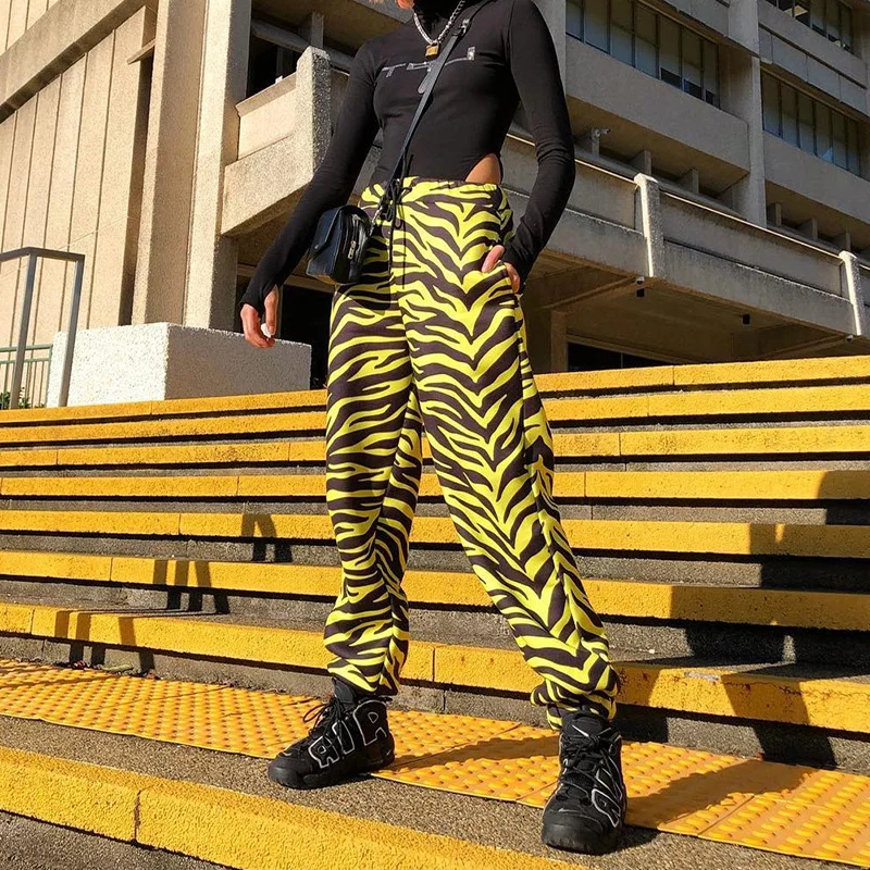 stretchable jogger pants