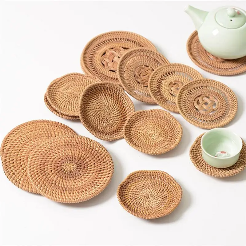

A Set of Natural Rattan Durable Round Heat Resistant Pot Holder Pads Coasters for Table Teapots Pan -13cm