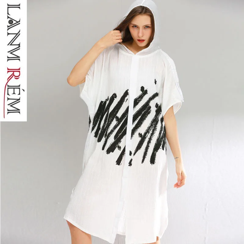 

LANMREM Casual Large Size Printting Dress For Women 2019 Summer Batwing Short Sleeve Hooded Loose Black White Clothing YH256