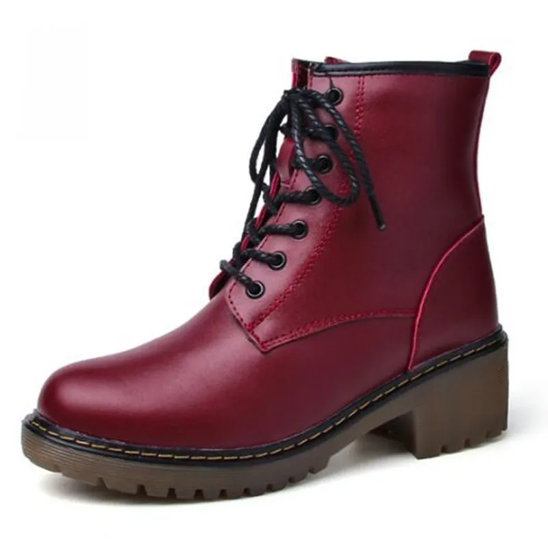 

New Style Fashion Genuine Leather Combat Boot Black Leather Studded Women Handmade Lace-Up Ankle Boot Girls Rivet Martin Boots