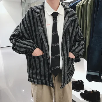 

Spring New Jacket Men Fashion Striped Casual Jacket Man Streetwear Trend Wild Hip Hop Loose Bomber Jacket Coat Male Clothes