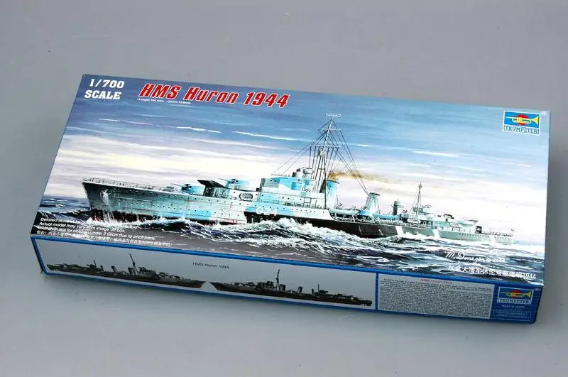 Trumpeter 1/700 05759 HMS Разрушитель Huron 1944|Наборы для сборки моделей| |