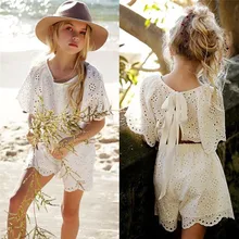 От 2 до 7 лет, Модный комплект одежды для маленьких девочек, летний кружевной топ с цветочным рисунком, комплект с шортами, костюм милая одежда из белой сетки