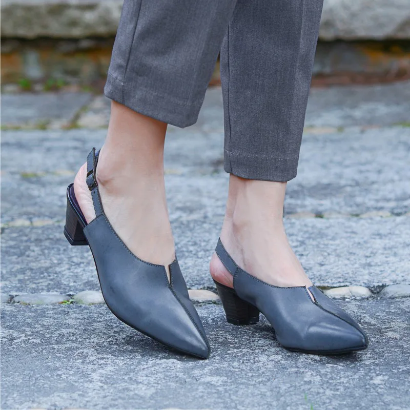 

Hand Genuine Leather Women's Shoes Sandals Cowhide Sharp Low With Comfortable Leisure