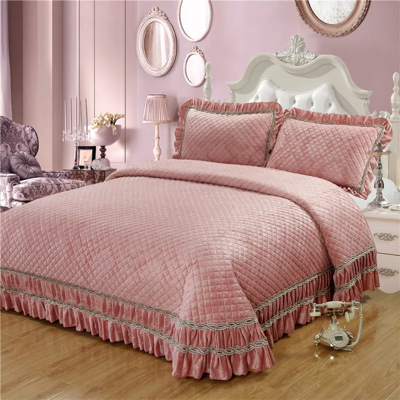 

Pink Golden Brown Luxury European Style High Quality Jacquard Fleece fabric Thick Blanket Bedspread Bed sheet pillowcases 3pcs