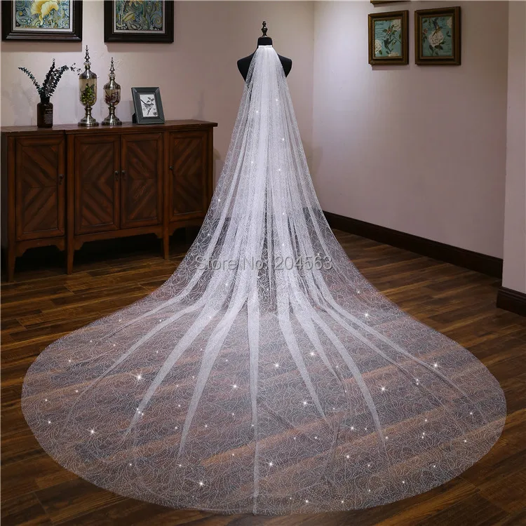 

Stunning Long Beige Wedding Veils High Quality Bling Bling Bridal Veils with Comb