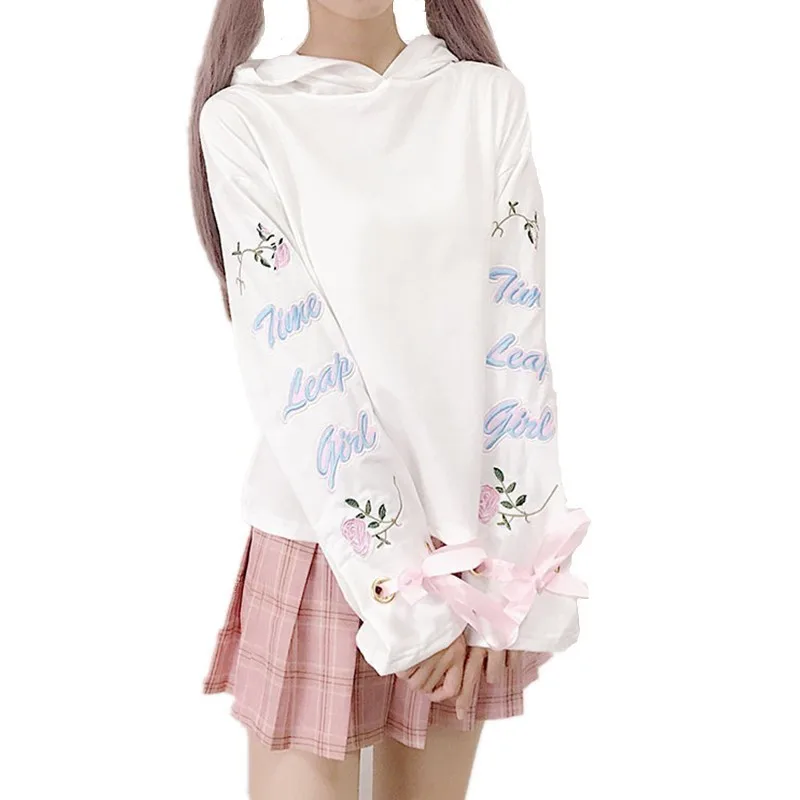 

2018 New Autumn Women Harajuku Hoodies Roses Embroidery Lantern Sleeves Loose Lace Up Sweatshirt Kawaii Girls Lovely Casual Tops