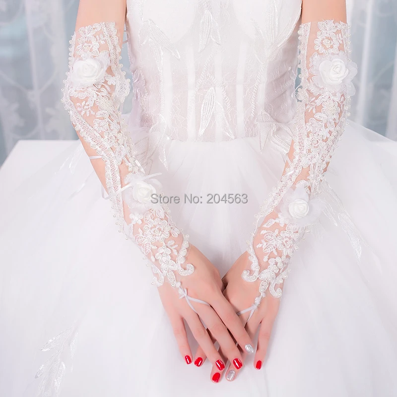 

Vintage Wedding Party Fingerless Gloves Lace Long Bridal Gloves with Flowers