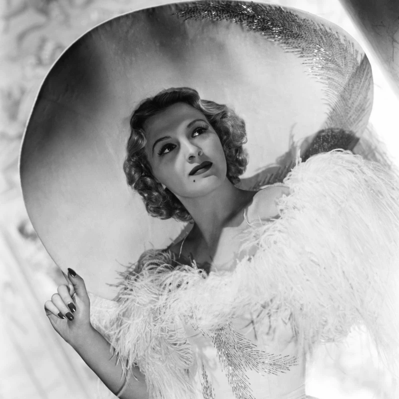 Ilona Massey 1939 фото от Willinger Photo Print (8x10) | Дом и сад
