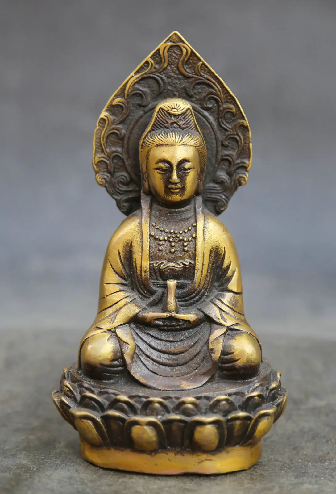 

5.5" Collect Chinese Buddhism Bronze Kwan-yin Guan Yin Hold Vase Wealth Statue