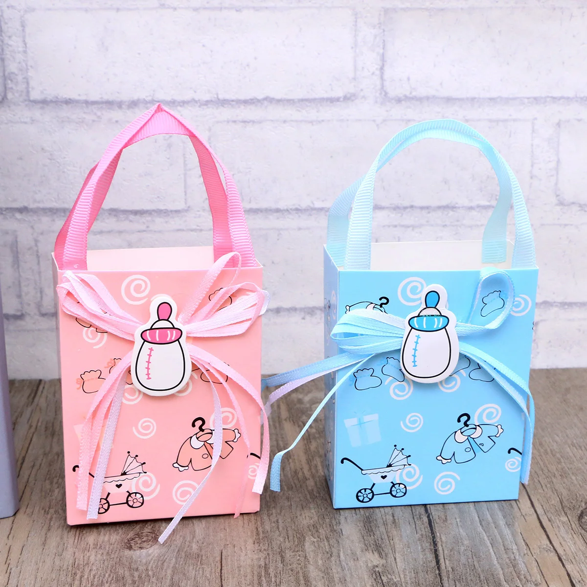 

24pcs Paper Bag Portable Cartoon Cute Present Bag Gift Bags Storage Pouches Candy Bags for Infant Birthday Party Baby Shower