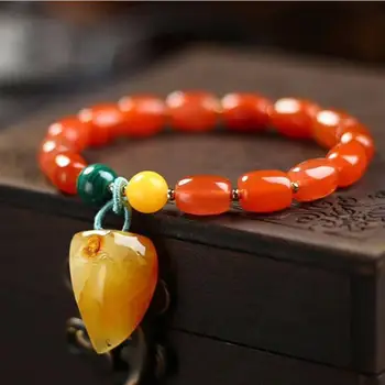 

Cherry Red Bucket Beads Onyx Beeswax Pendant Single Circle Bracelet