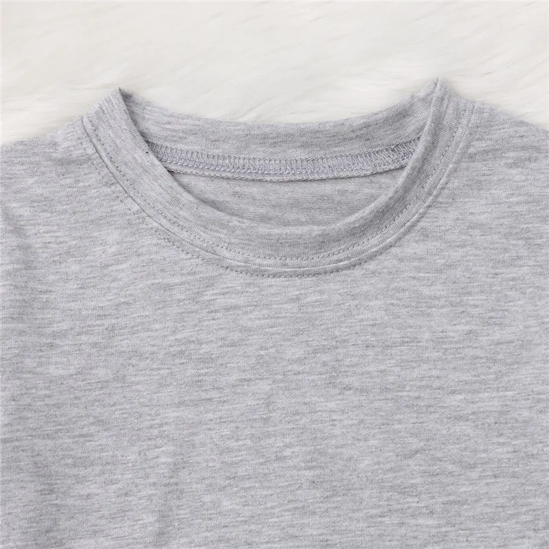 Одежда для маленьких девочек хлопковые футболки с длинными рукавами и кисточками Красивая осенне-зимняя пуловер с круглым вырезом Топы, один предмет