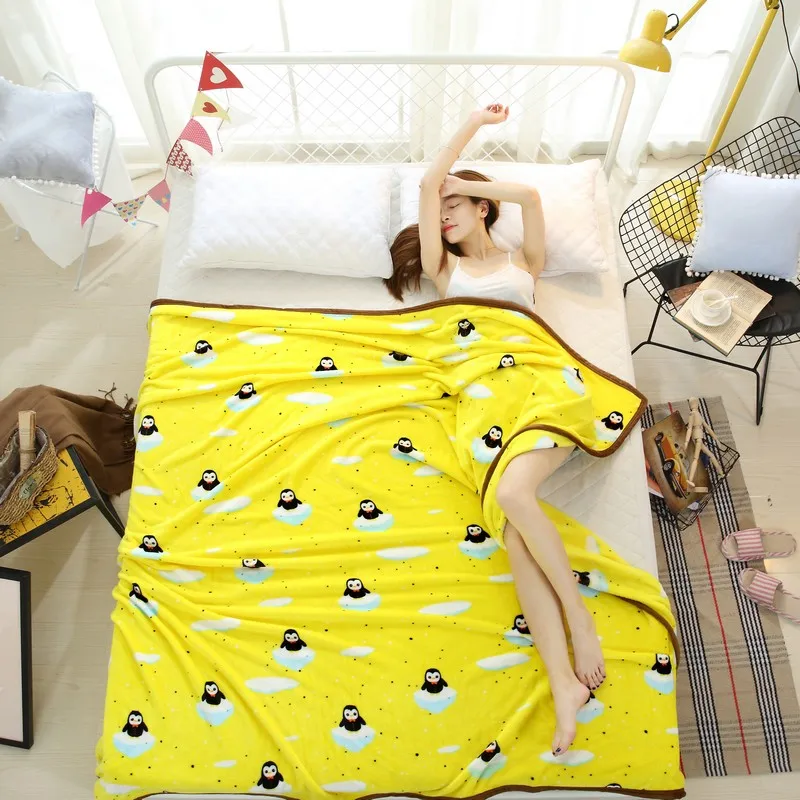 Dreamworld Cartoon Flannel Blanket Warm Blankets for Winter Beds Soft