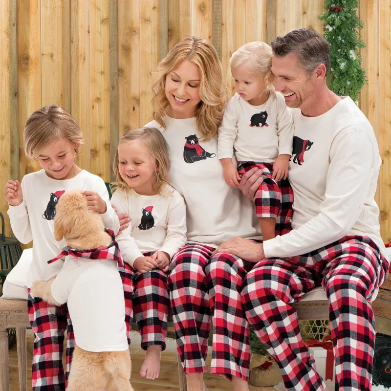 

New Christmas Family Matching Christmas Pajamas Set Women Men Baby Kids Family Plaid Pyjamas Kids Photography Clothes Set CA411