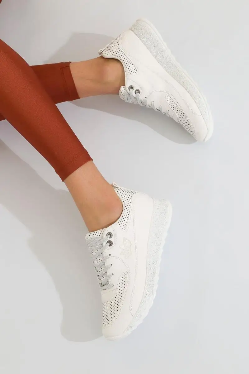 

SOHO White Women Sneaker 12577