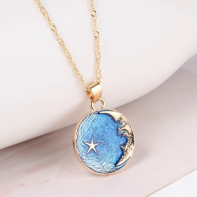 

Fashion Romantic Enamel Stars Moon Necklaces for Women New Jewelry 2018 Pendants Temperament Chain High Quality Universe Choker