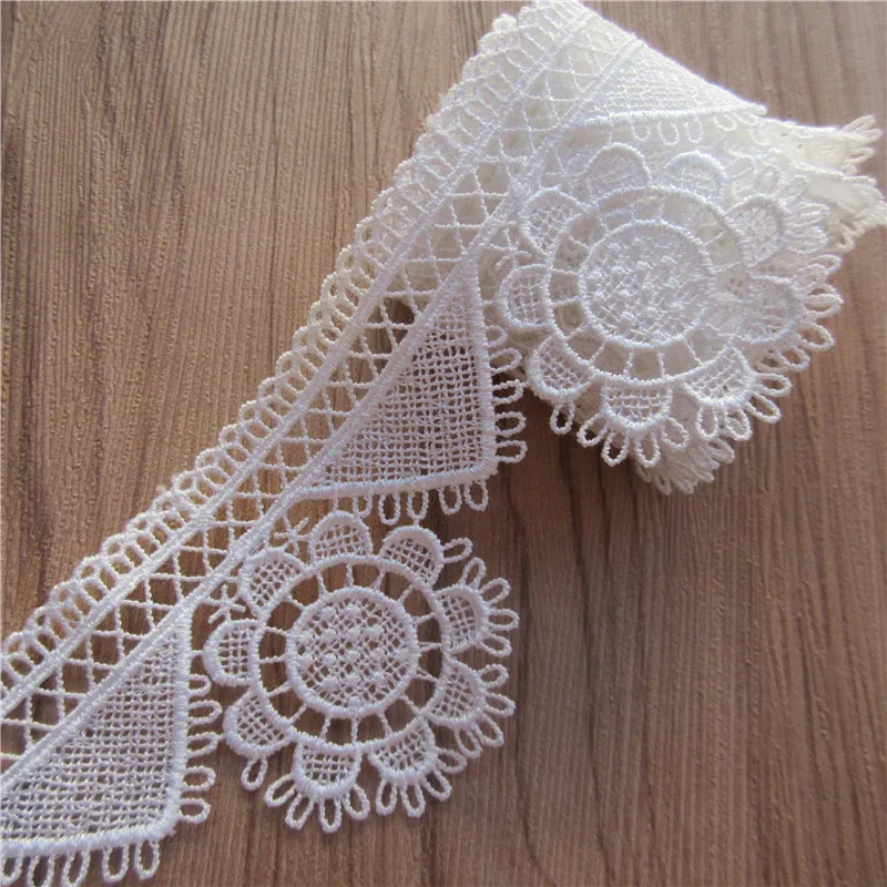 

NEW 2yard/Lot Soluble White Flowers Embroidered Lace Trim Ribbon Fabric Sewing Craft For Costume Wedding Dress Decoration