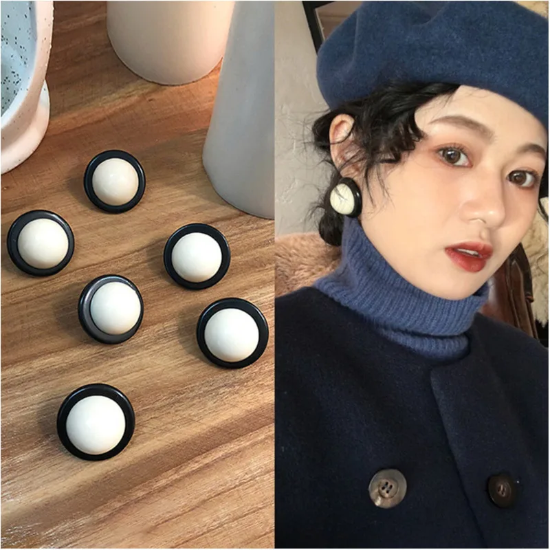 

2019 Korea Retro Acrylic Earrings Geometric Round Contrast Color Earrings Ear Clips Exaggerated Large Stud Earrings For Women