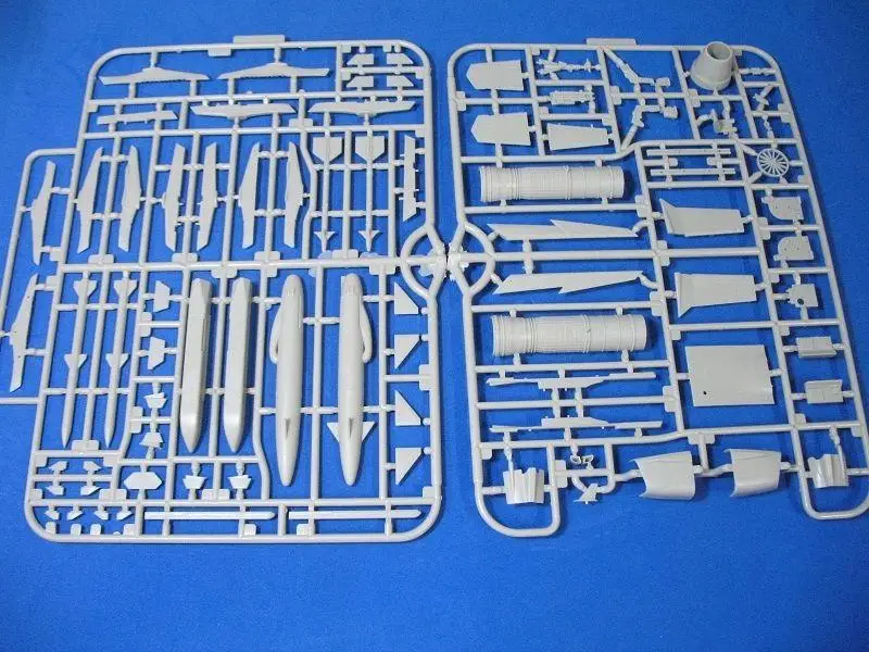 Kitty Hawk 80118 1/48 JAS 39B/D Gripen модель сборки новая|Наборы для моделей| |
