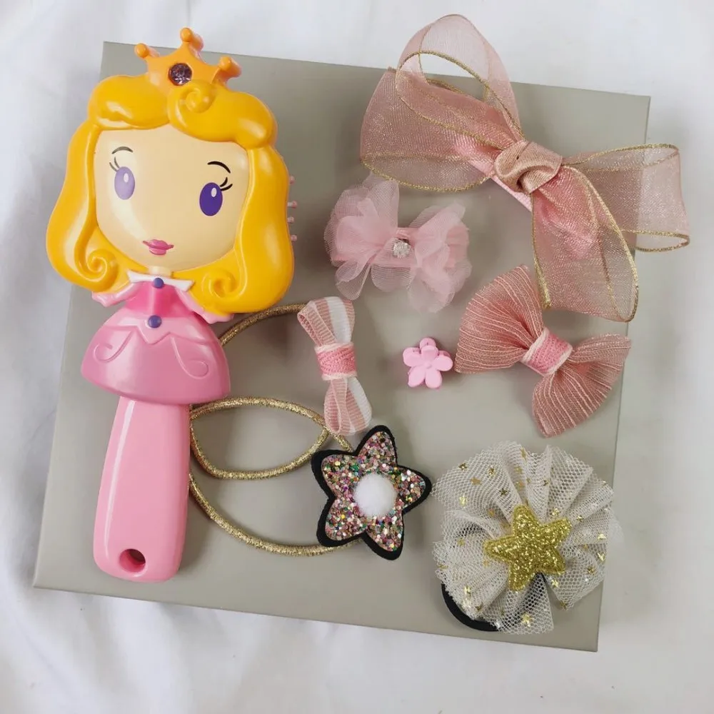 Disney Comb Cartoon Princess Comb Set The Frozen Elsa Snow White Ariel Headwear Head rope Set New Year Christmas Lovely Gift Disney Comb Cartoon Princess Comb Set The Frozen Elsa Snow White Ariel Headwear Head rope Set New Year Christmas Lovely Gift