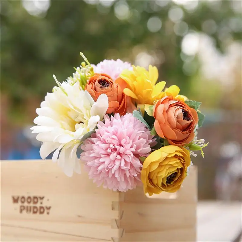 DIY Silk Daisy Artificial Flower High Quality Fake Chrysanthemum Flowers For Home Garden Wedding Decor DIY Silk Daisy Artificial Flower High Quality Fake Chrysanthemum Flowers For Home Garden Wedding Decor