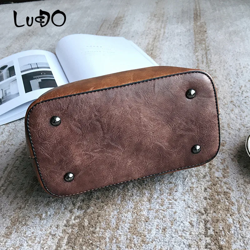 Сумка мессенджер LUCDO женская из вощеной кожи модный саквояж на плечо Винтажная