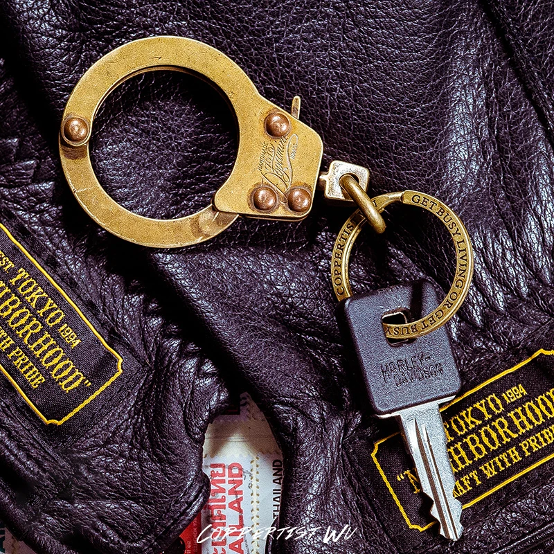 

coppertist.wu vintage punk rock Bronze Color handcuff metal key chain ring unique keychain keyring creative trinket menotte