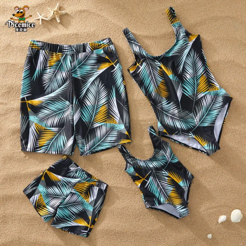 

Family Look Mother Daughter Bikini Swimsuits Mommy Dad And Me Matching Clothes Father Son Swimwear Shorts Beach Dresses Outfits