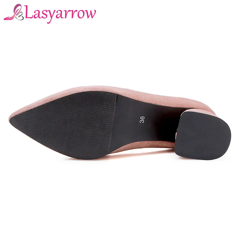 Lasyarrow 2019 однотонные женские туфли с острым носком толстые из натуральной кожи