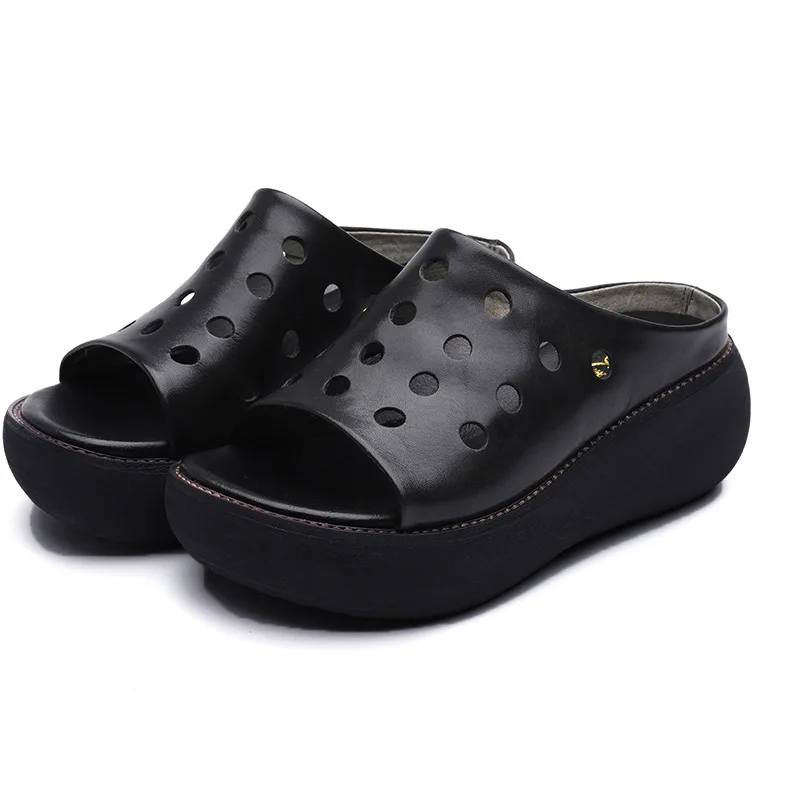 ladies leather crocs