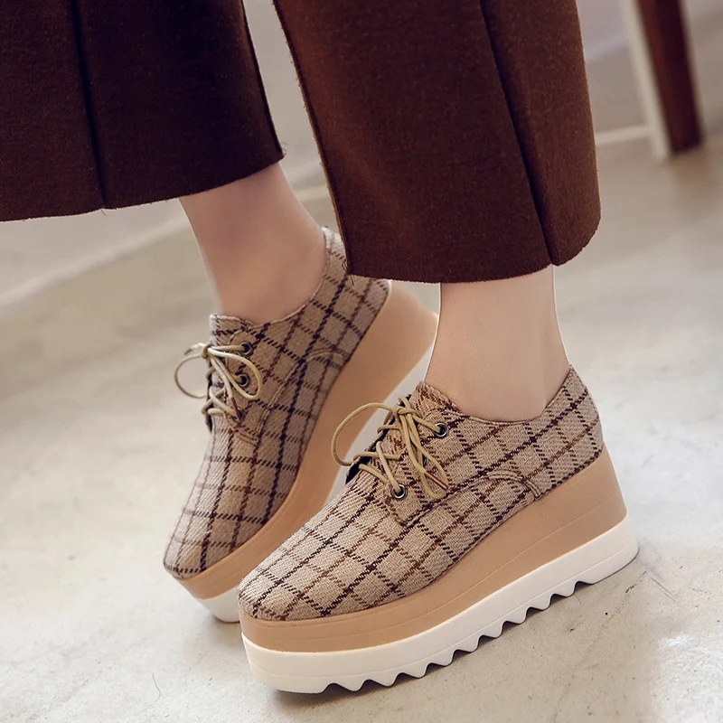 

2019 New Spring Women Flat Platform Shoes Women's Lace Up Casual Shoes Woman Flats Brogue Shoes Female Footwear Shoes Creepers