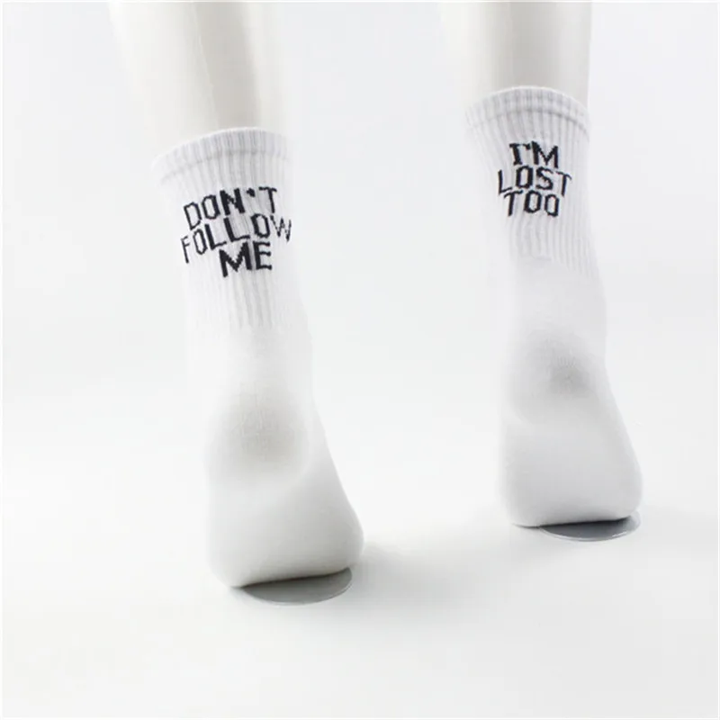 Pride Hipster черные потерянные носки надпись dont follow me I am Lost смешные надписи белые