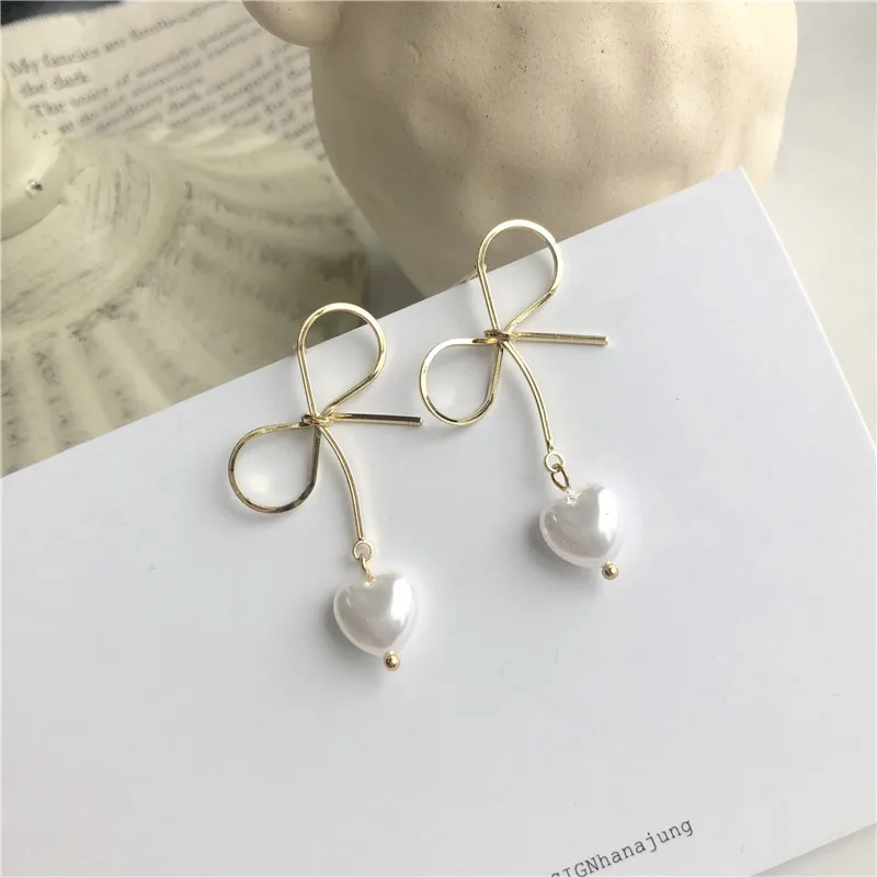 

Retro Girl Metal Twisted Bow Earrings Heart Scrub Pearl Shape Heart Earrings Japanese Girl Stud Earrings