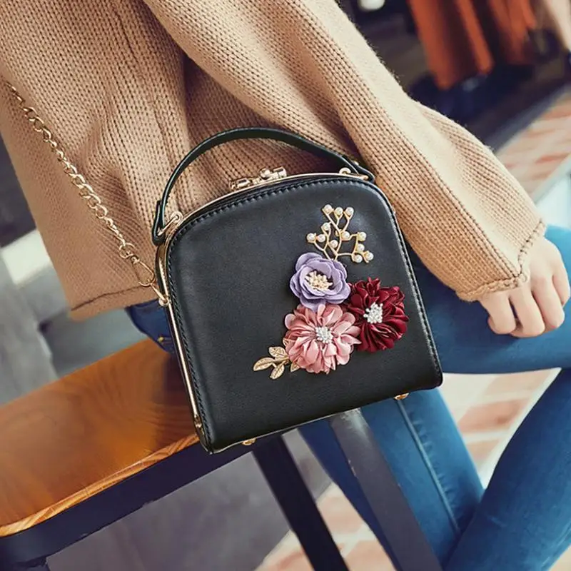 

Women Elegant Should Chain Bag All-Matched Fashion Embroidery Flower Hand Bags Crossbody Female Messenger Mini Bag Handbag Tote