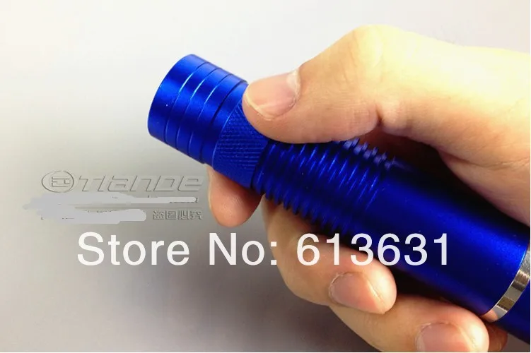 

2019 Latest mode Adjustable Focus 450nm BURNING Blue Laser Pointer Lazer Torch Pen Cigarette Lighter Camping Signal Lamp Hunting