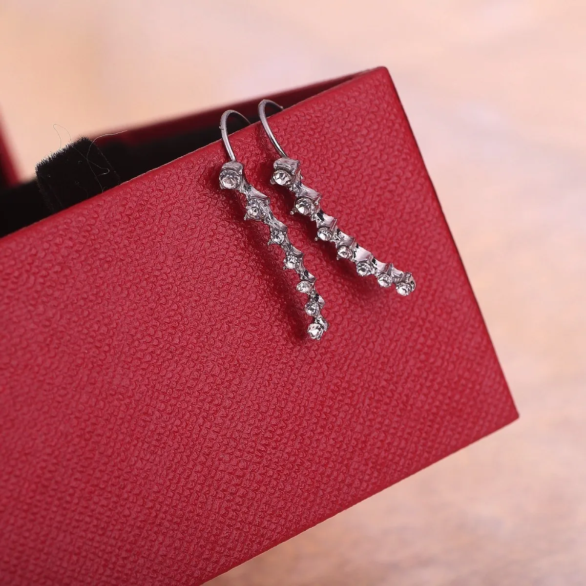 

Korean Big Dipper Ear Nail Earrings for women silver 925 jewelry pendientes mujer lady bug stainless steel angel CHA703 weij
