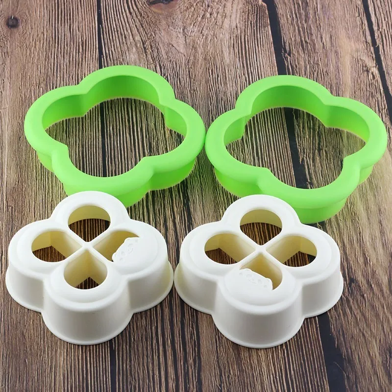 1pcs Set Plastic Sandwich Mold Bread Biscuits Embossed Device Cake Molds Maker DIY Mould Cutter