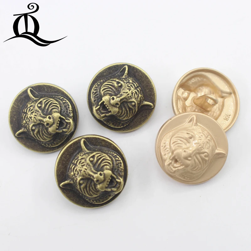 

TQ 10pcs,20mm gold&bronze color metal buttons Classic fashion British style lion,garment accessories DIY materials