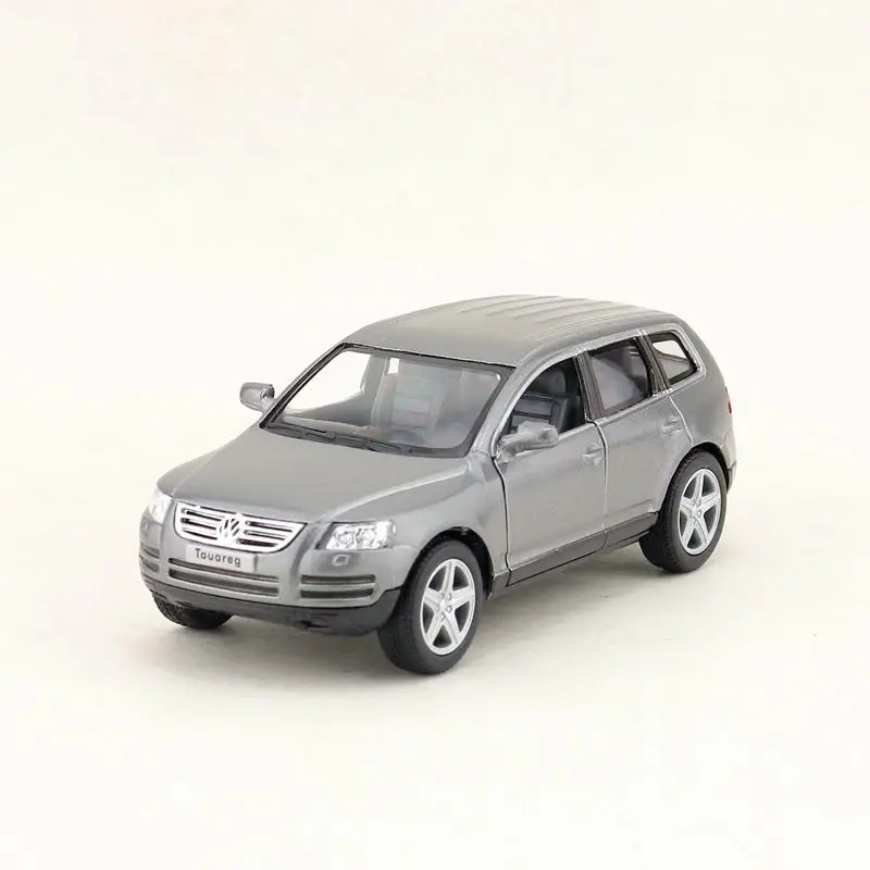 Литая металлическая модель KINSMART/Масштаб 1:38/2003 внедорожник Volkswagen Touareg