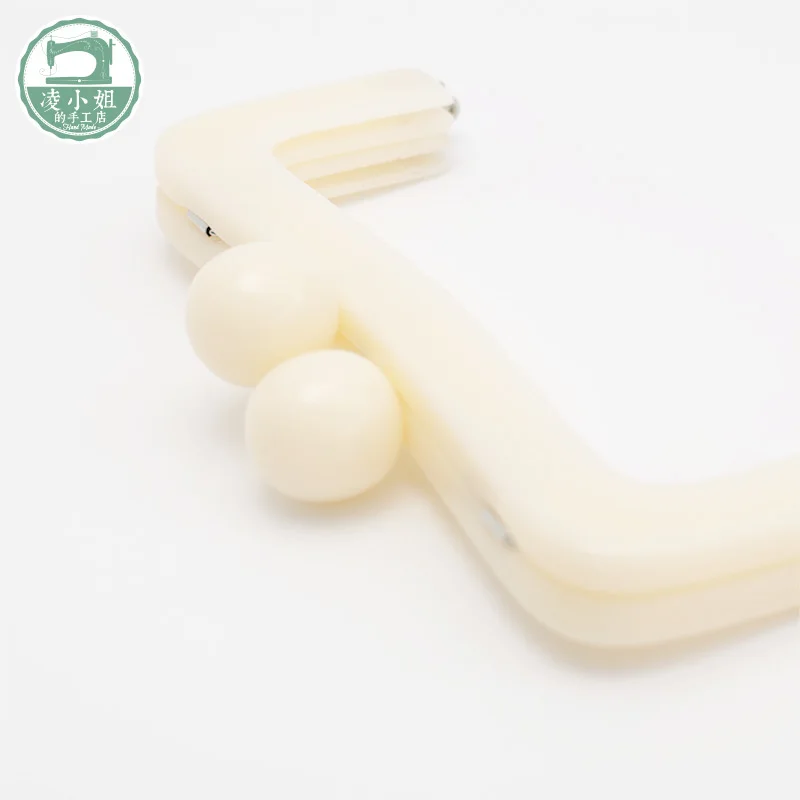 Resin Purse Frame Internal Diameter 16.5cm High Quality Gold Parts White Clutch Frame Handle Handmade Vintage Frame For Purse