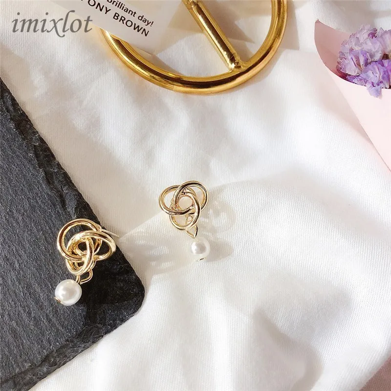 

New cool wind metal knotted pearl earrings female temperament simple wild earrings hot sale