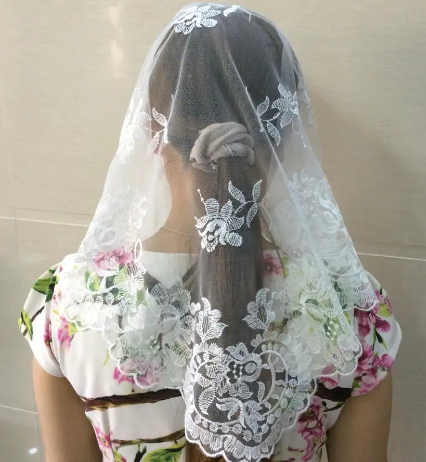 

Ivory Authentic Embroidery Spanish Lace Mantilla ,Church Lace Veil ,Catholic Gift Lace Veil