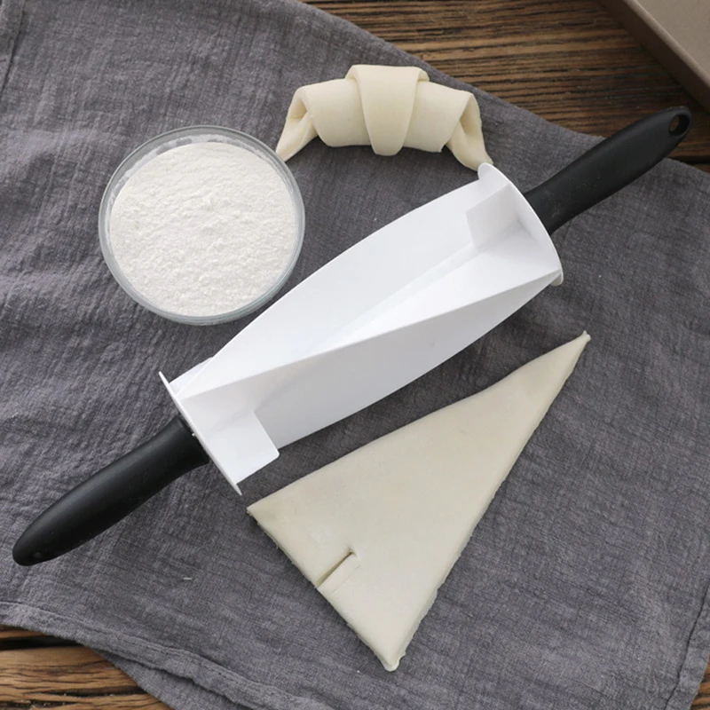 

Croissant Rolling Pin Non-Stick Cutter Cake Dough Roller Baked Croissants DIY Baking Tools