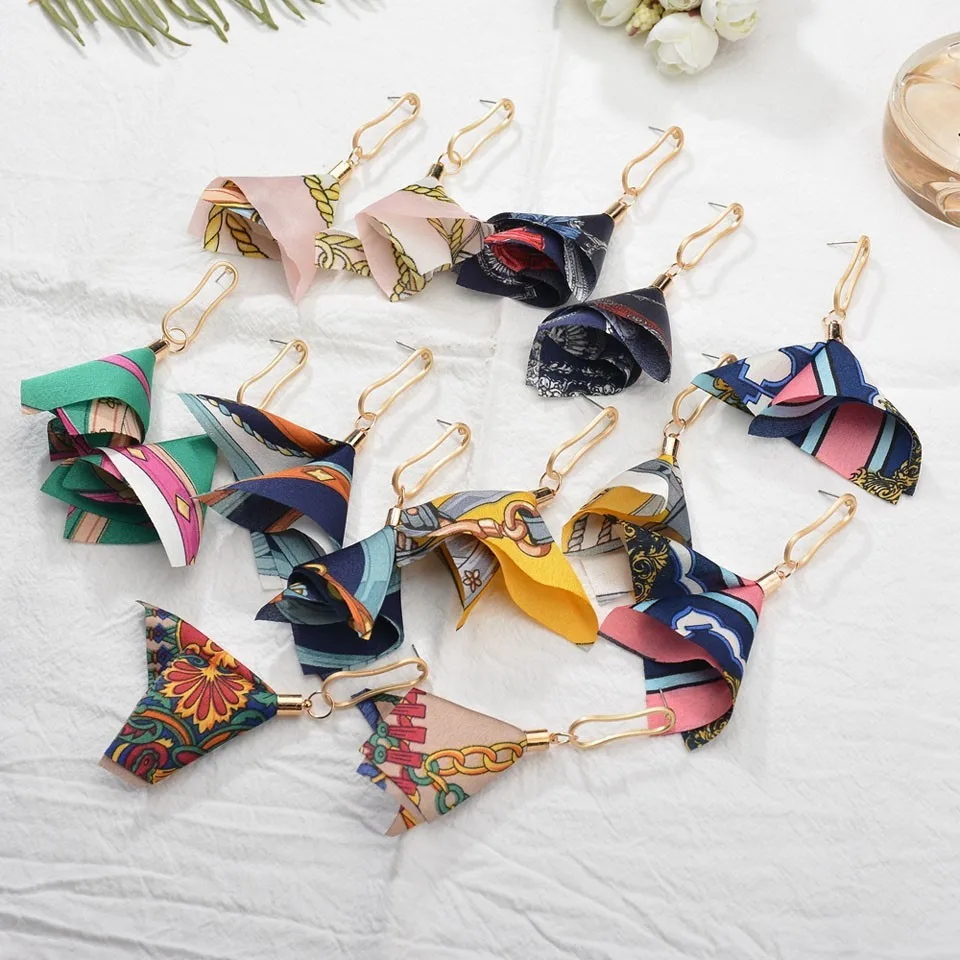 

Individuality Geometric Irregular Cloth&Alloy Women Earrings Fashion Jewelry Vintage Style Decoration Earrings Hoops