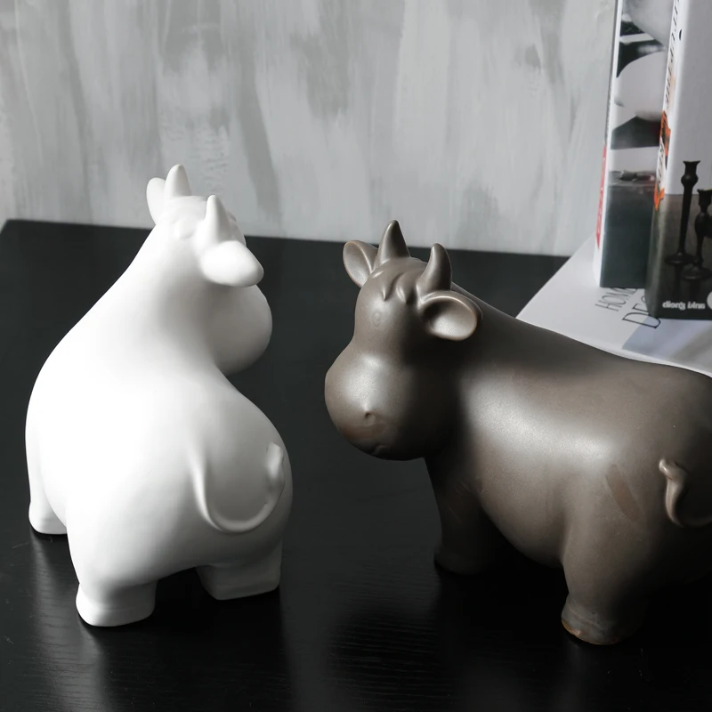 Скандинавские минималистичные черные/белые керамические фигурки и миниатюрные коровы крупного рогатого скота керамические изделия ручной работы для приборы для декорации